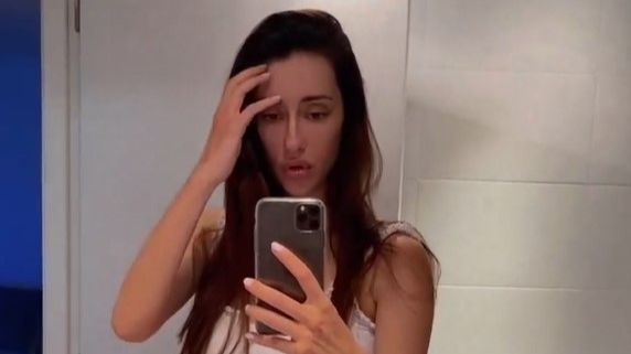 Adara Molinero muestra las secuelas de su infección estomacal