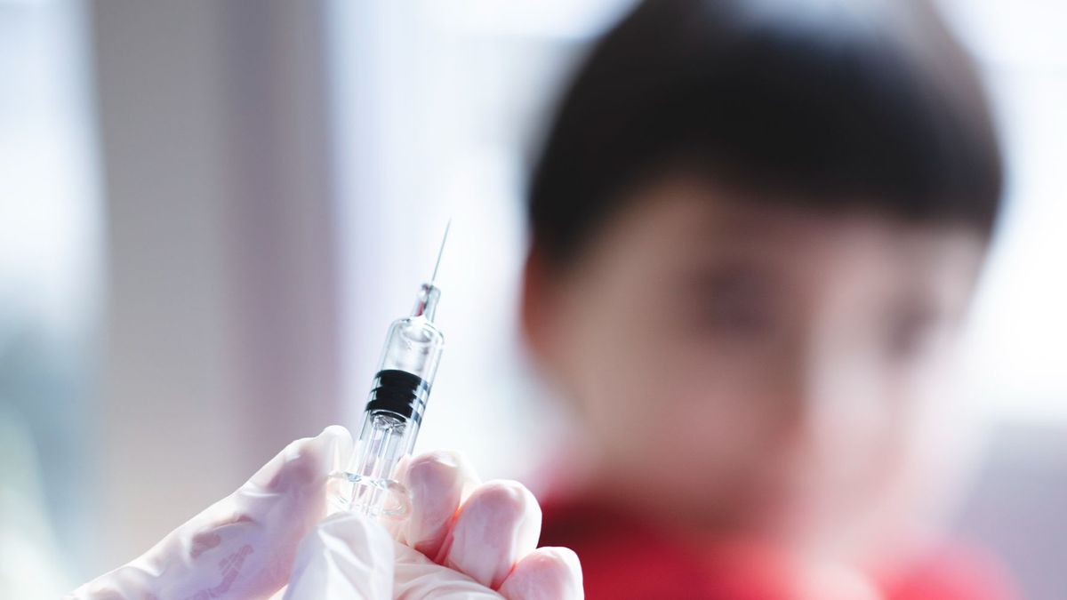 ¿Cuándo comenzará la vacunación de bebés y la cuarta dosis para todos en España?