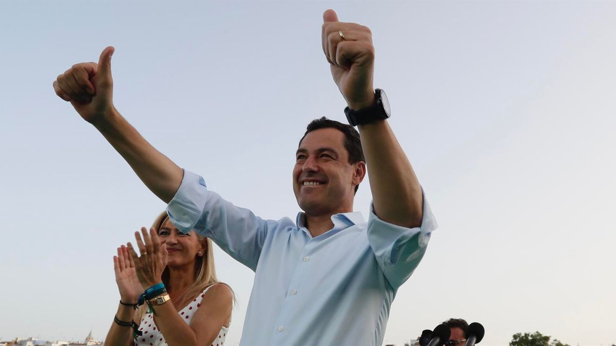 El presidente de la Junta de Andalucía y candidato a la reelección por el PP, Juanma Moreno, en el cierre de campaña en Sevilla El presidente de la Junta de Andalucía y candidato a la reelección por el PP, Juanma Moreno, en el cierre de campaña en Sevilla