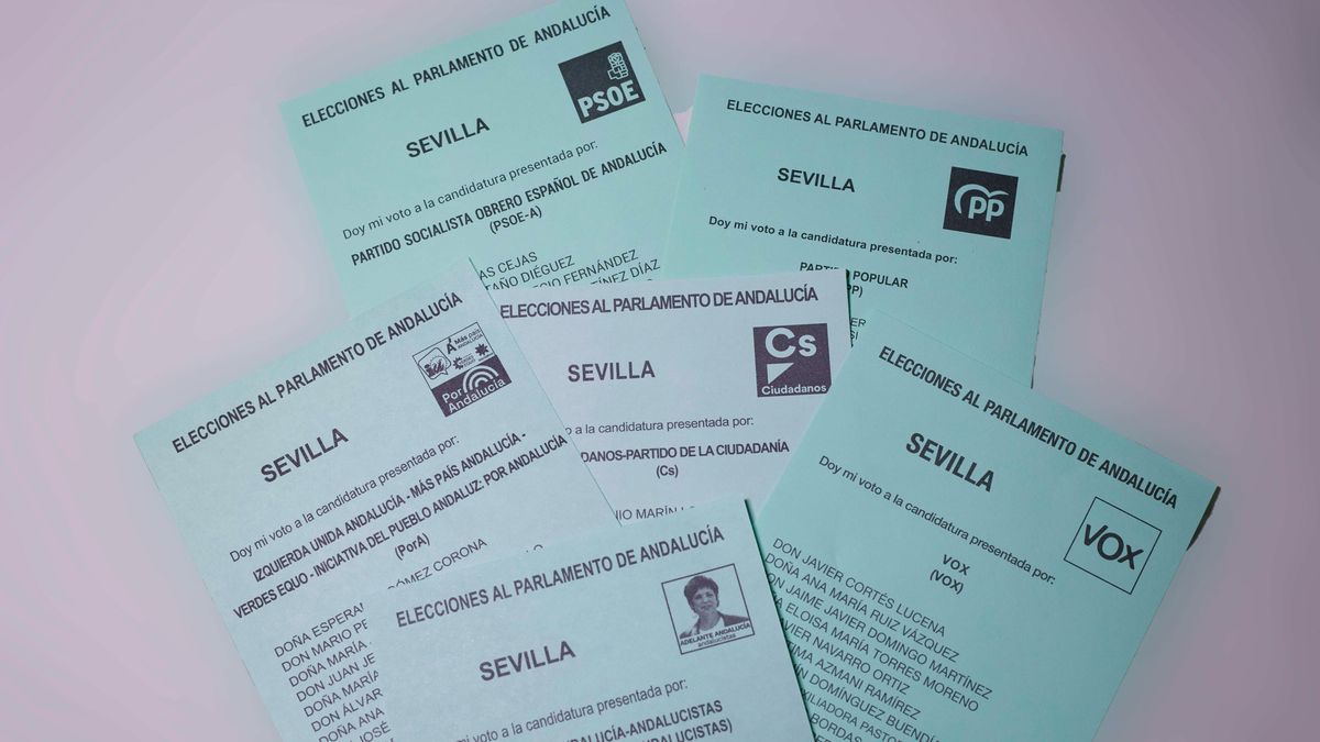 Detalle de la publicidad electoral de cara a las Elecciones del 19 de junio a la presidencia de la Junta de Andalucía