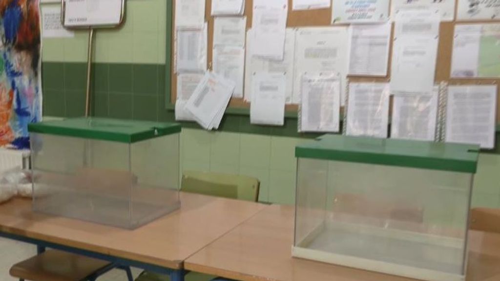 Los colegios electorales andaluces abrirán a las 09.00 horas