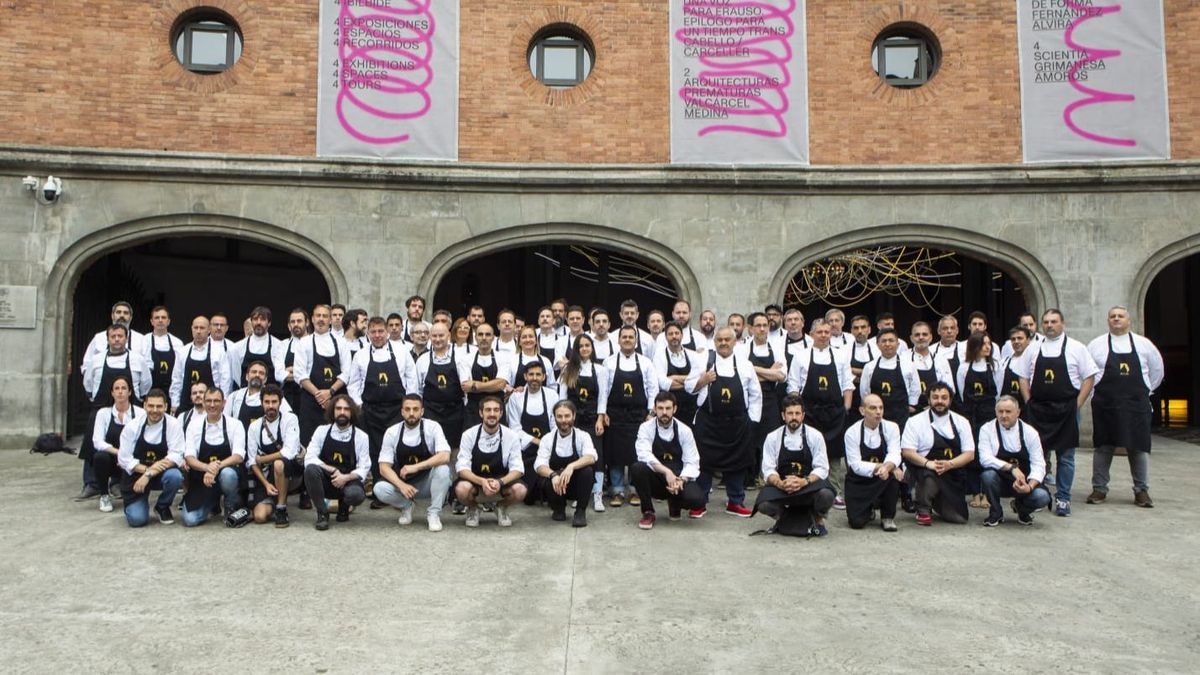Cocineros que participan en esta iniciativa solidaria. Cocineros que participan en esta iniciativa solidaria.