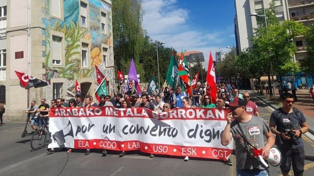 La huelga del metal vuelve en Álava cuatro jornadas más por un convenio "digno" La huelga del metal vuelve en Álava cuatro jornadas más por un convenio "digno"
