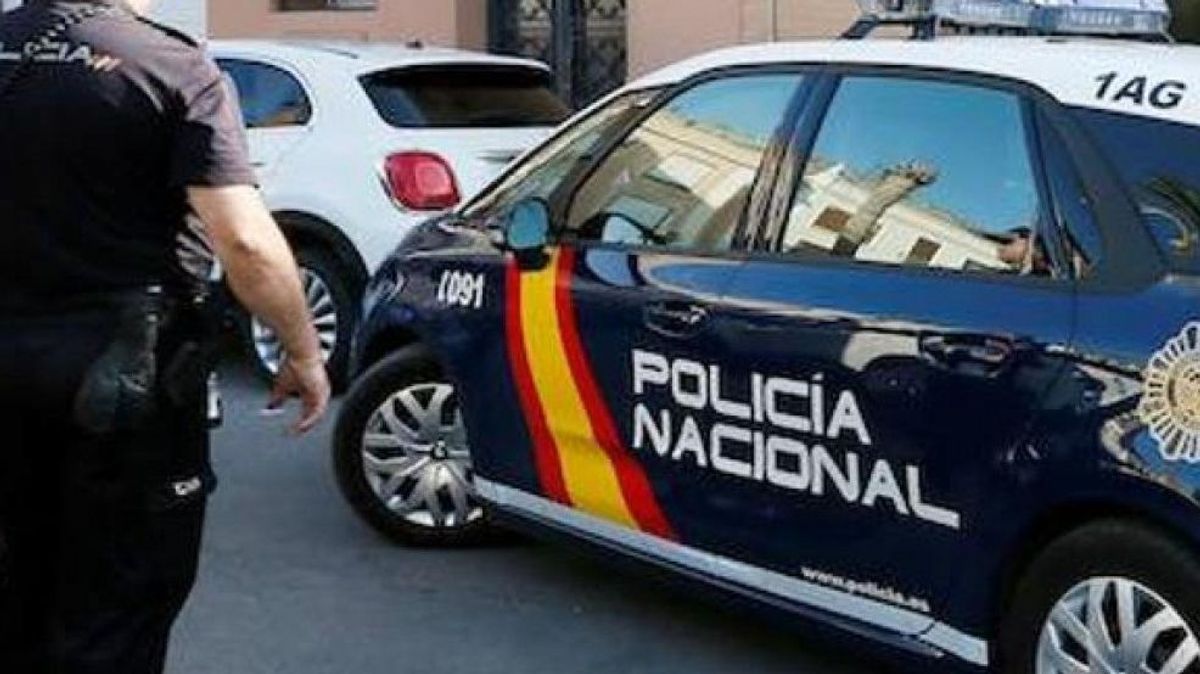 La Policía halla a tres miembros de una misma familia muertos a tiros en la calle Serrano, en Madrid