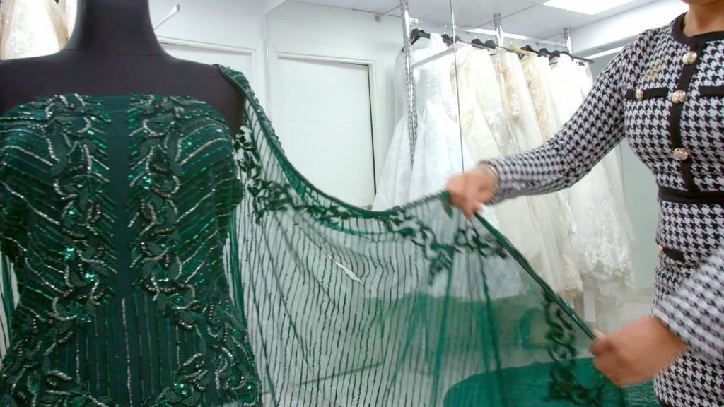 La Rebe pide ayuda a 'Las Amiras', las diseñadoras de su vestido soñado