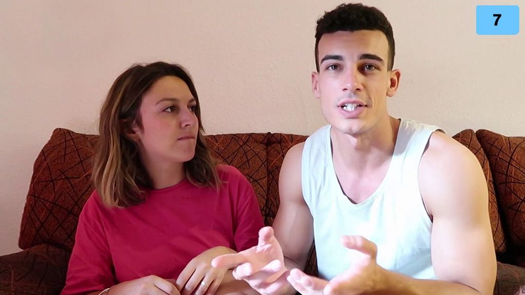 Marta Jurado y Adrián Tello se tatúan juntos y explican el significado de todos los que llevan (2/2)