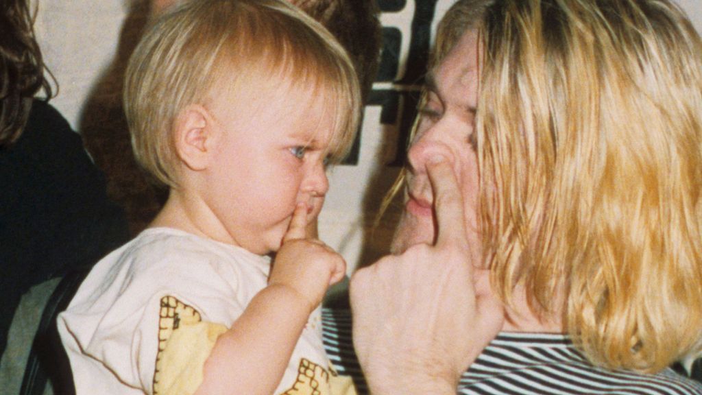 Kurt Cobain con su hija Frances Bean Cobain