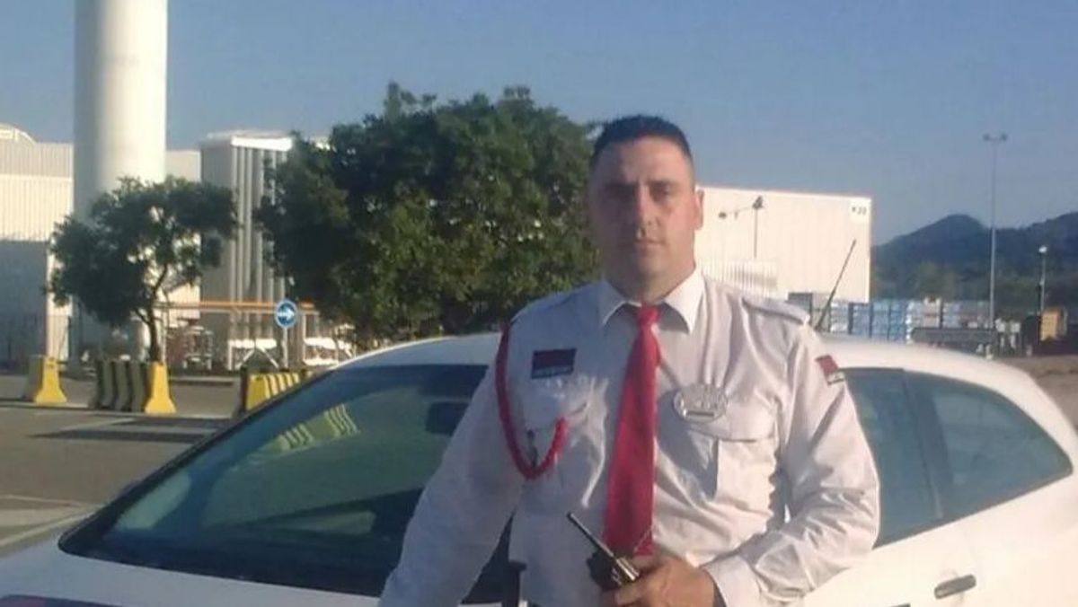 Marin Eugen Sabau entró armado a su antigua empresa Marin Eugen Sabau entró armado a su antigua empresa