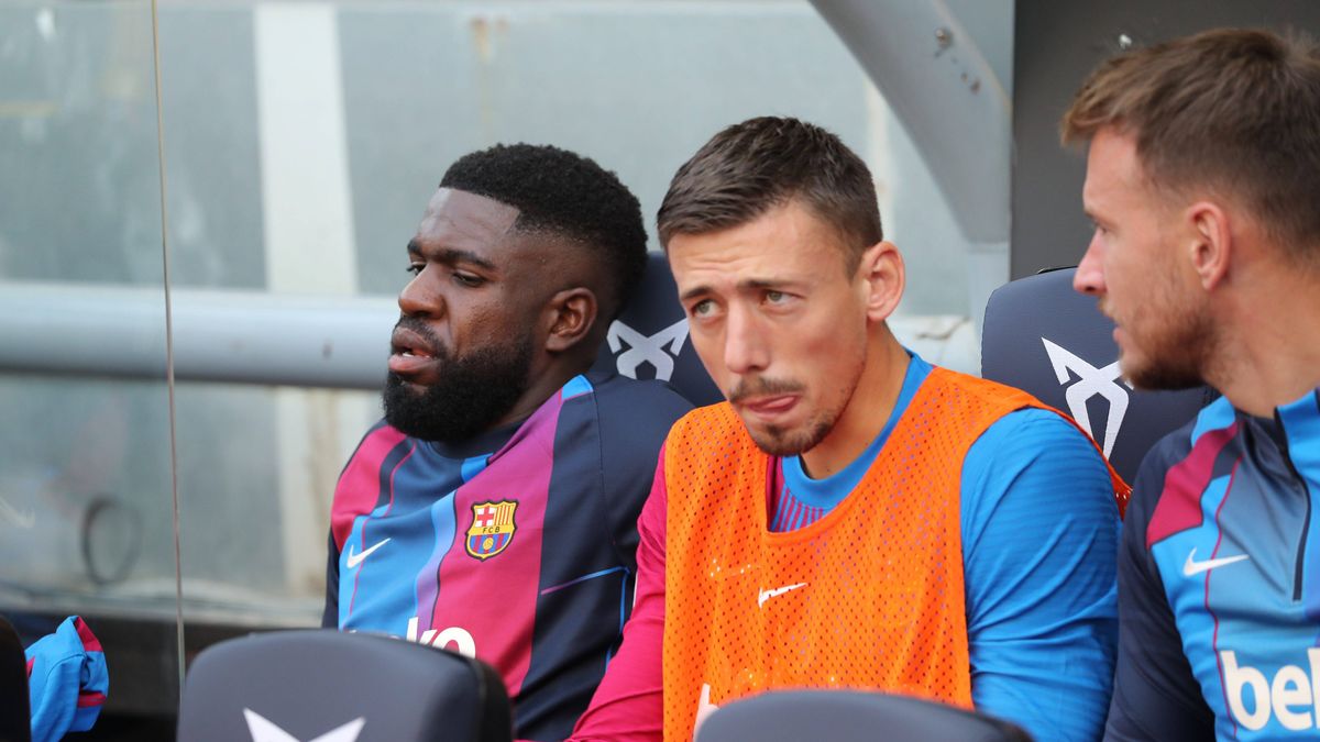 El Barcelona tiene un problema con los descartes: ocho jugadores se resisten a salir El Barcelona tiene un problema con los descartes: ocho jugadores se resisten a salir