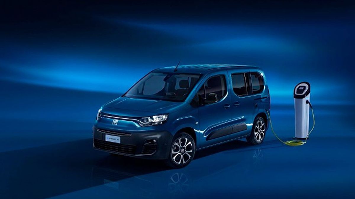 Imagen de archivo de una Fiat Doblò Imagen de archivo de una Fiat Doblò