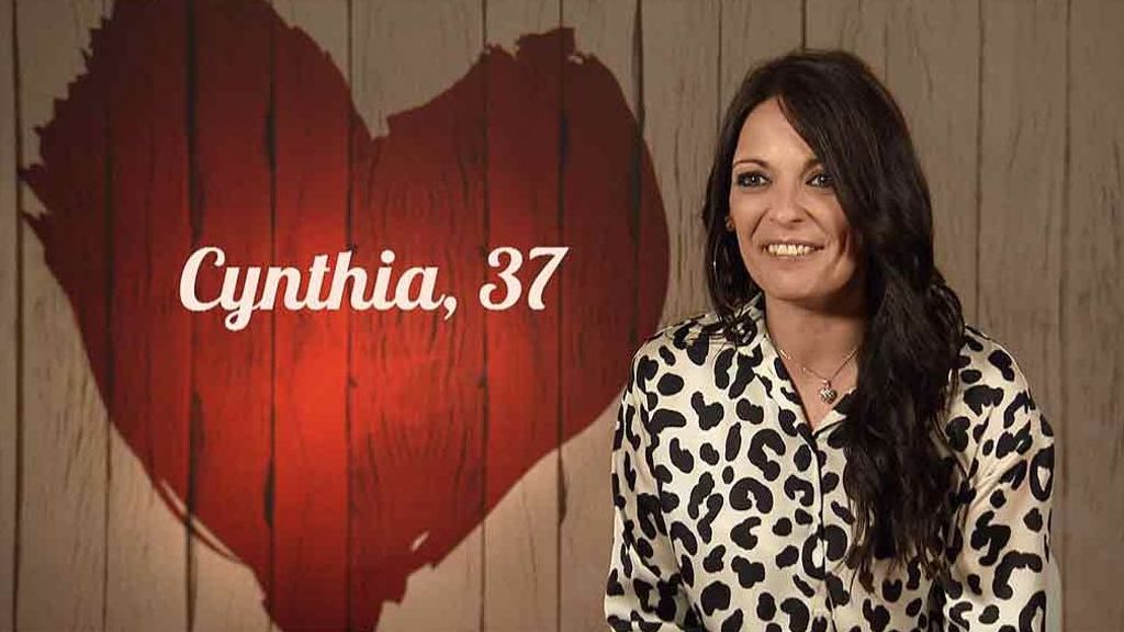 Cynthia durante su paso por 'First Dates'