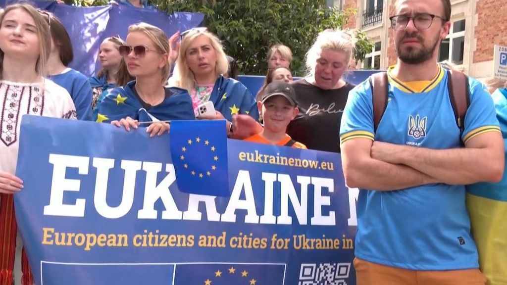La emoción ucraniana ante el primer paso para formar parte de la UE
