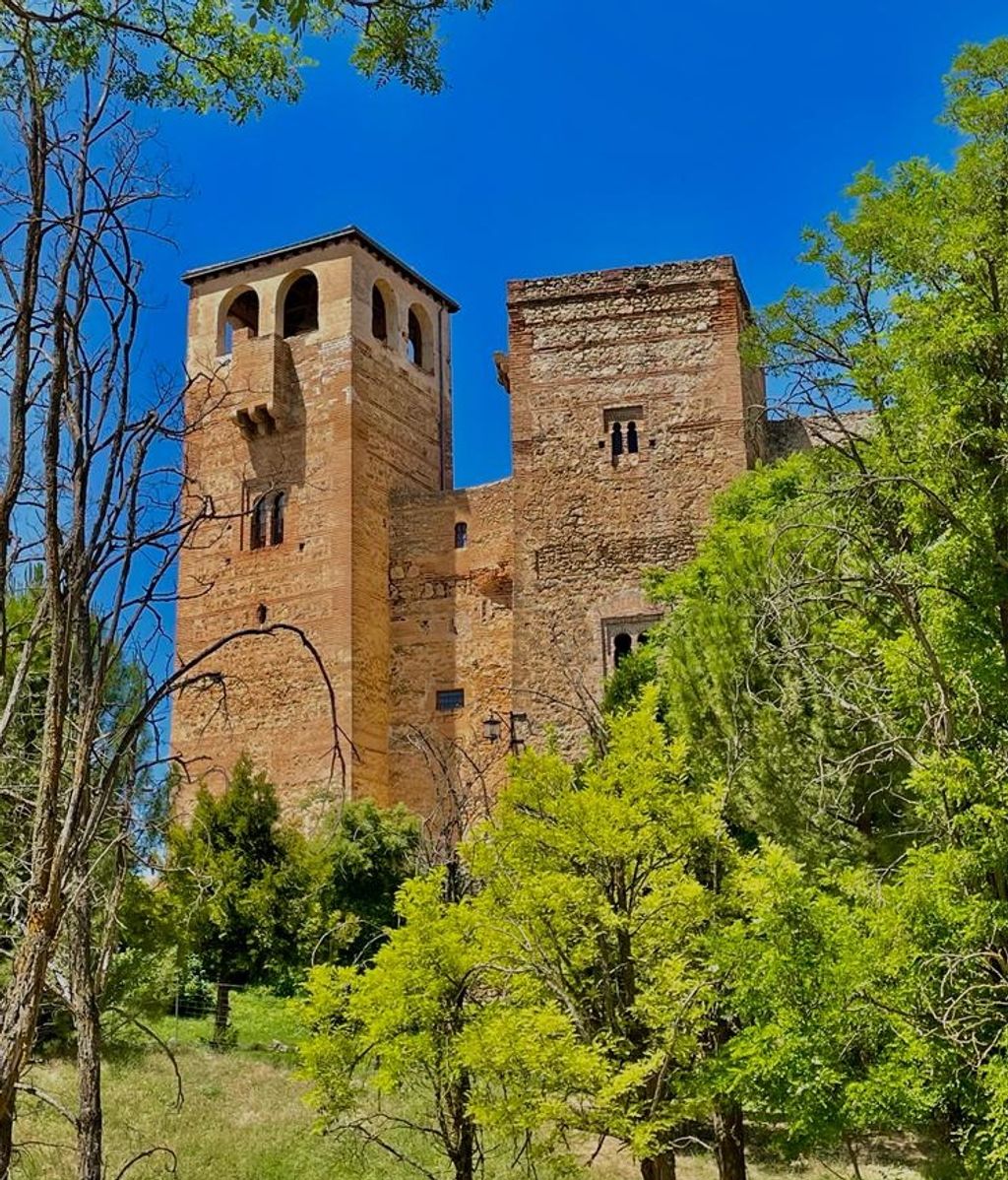 El castillo se encuentra cerca de Sepúlveda y data del siglo VIII.