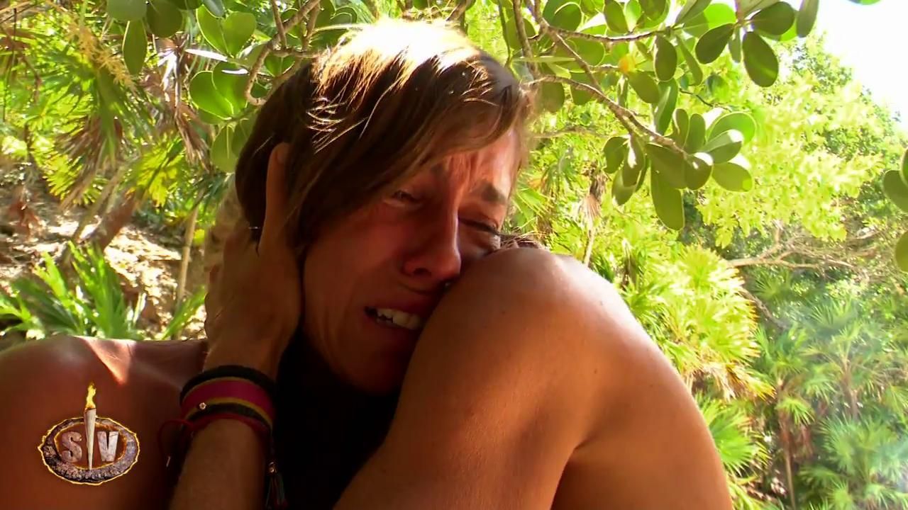 Anabel Pantoja rompe a llorar con Ana Luque