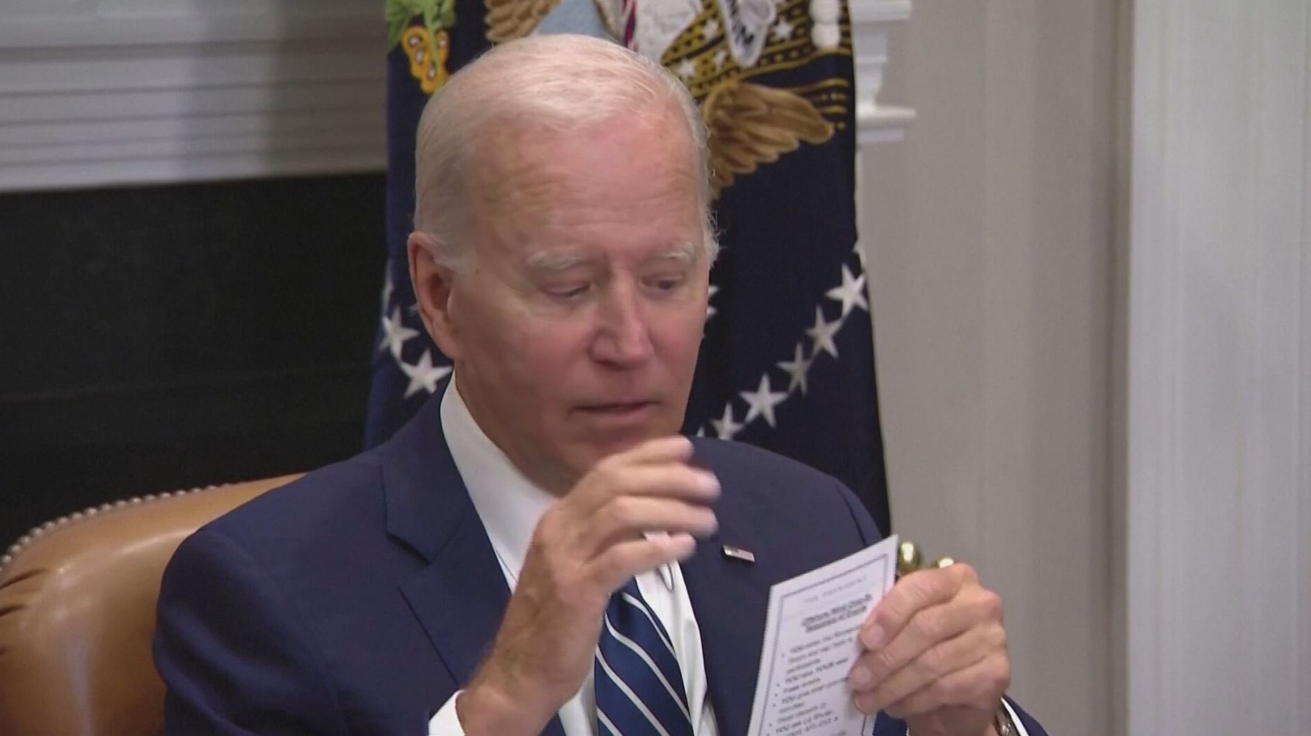 Joe Biden y la última ‘chuleta’ de la discordia en un nuevo discurso en plena Casa Blanca (Junio 2022)