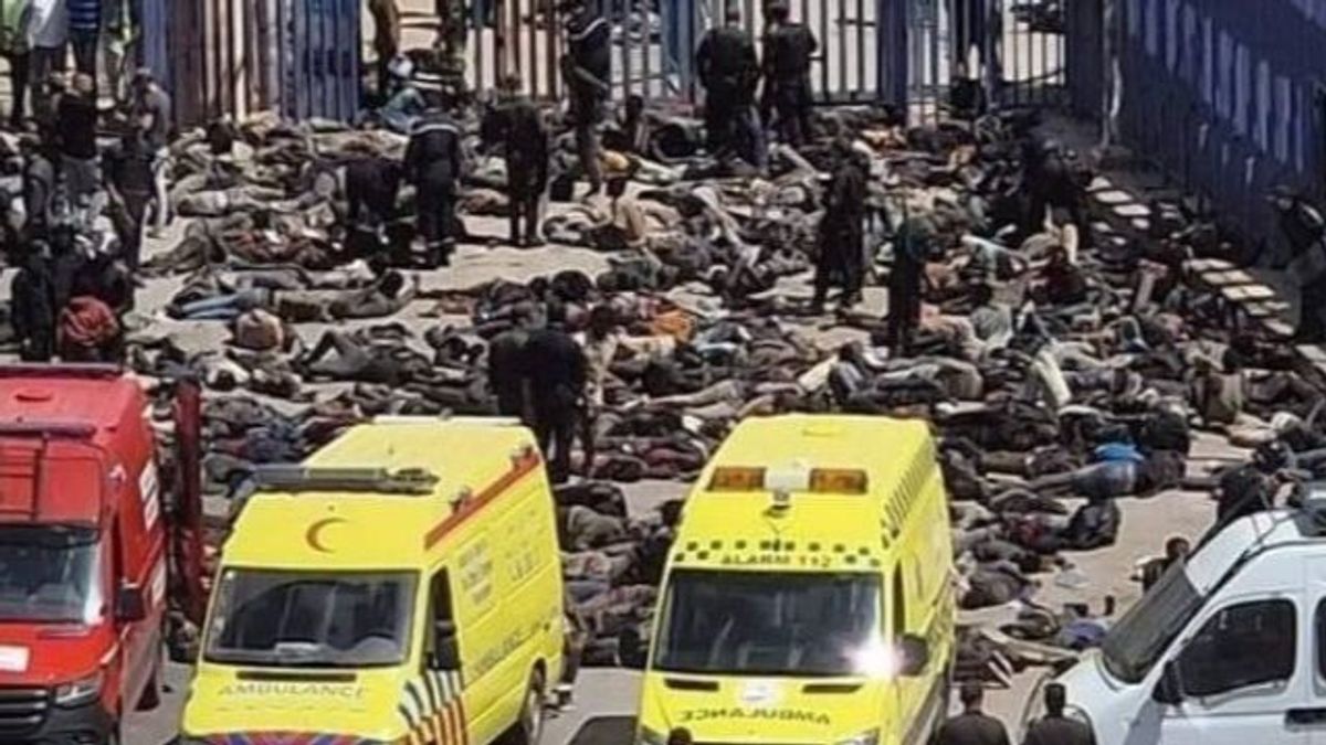 EuropaPress 4539882 policias marruecos retienen amontonados inmigrantes subsaharianos intento