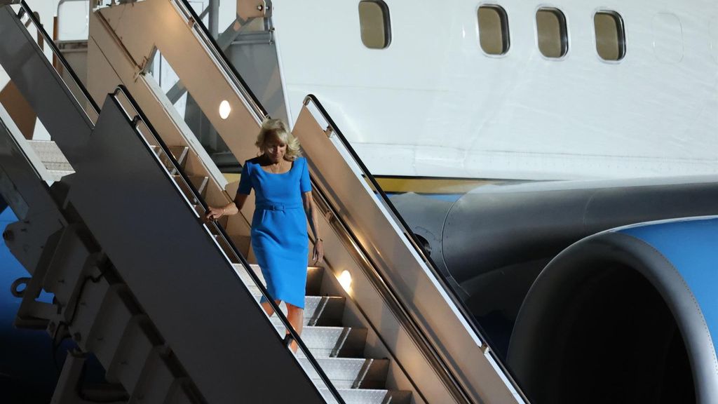 Así ha sido la llegada de Jill Biden, primera dama de EEUU, a Torrejón de Ardoz, Madrid