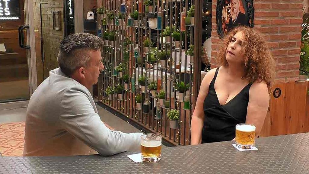 Cristina y Pedro durante su paso por 'First Dates'