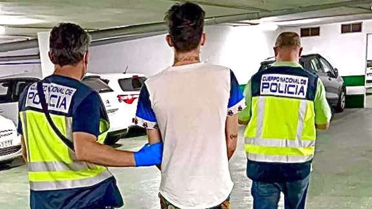 Detenido por retener a una menor de 15 años en Málaga Detenido por retener a una menor de 15 años en Málaga