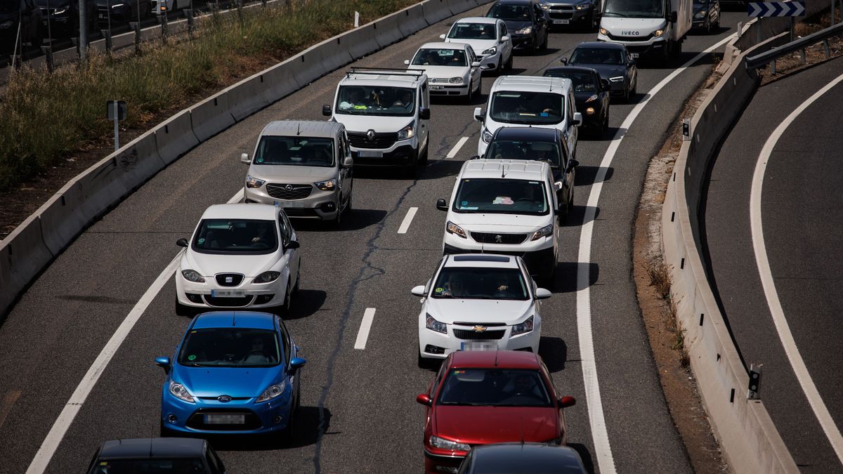 EuropaPress 4415911 retenciones a 3 dia comienza operacion salida puente mayo 2022 29 abril EuropaPress 4415911 retenciones a 3 dia comienza operacion salida puente mayo 2022 29 abril