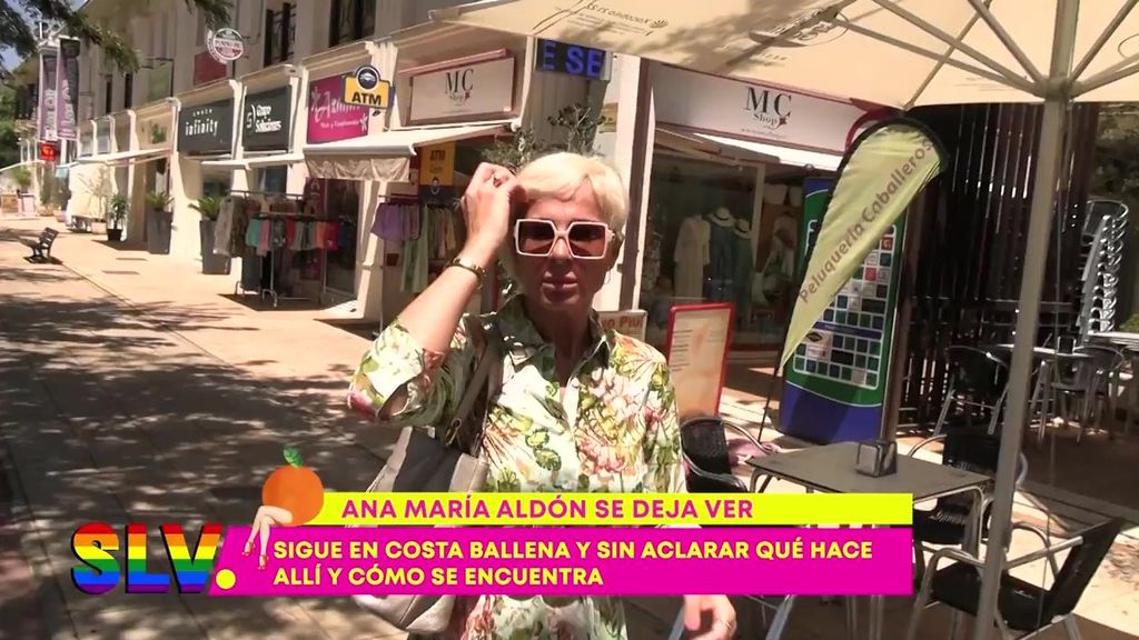 Ana María se deja ver por Costa Ballena