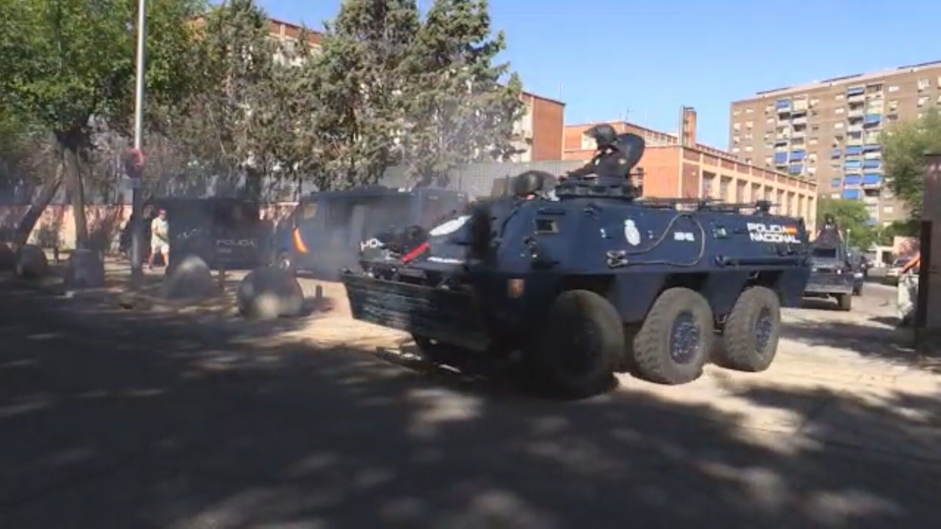 Despliegue de vehículos policiales, ‘tanqueta de la discordia’ de Cádiz incluida, por la cumbre de la OTAN (Junio 2022)