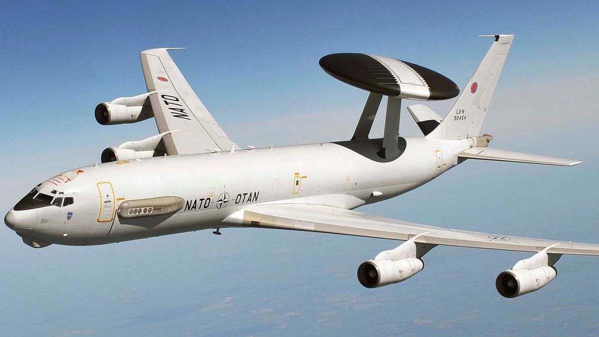 El AWACS de la OTAN, son los ojos del cielo, como le llaman a este Boeing modificado para detectar amenazas aéreas