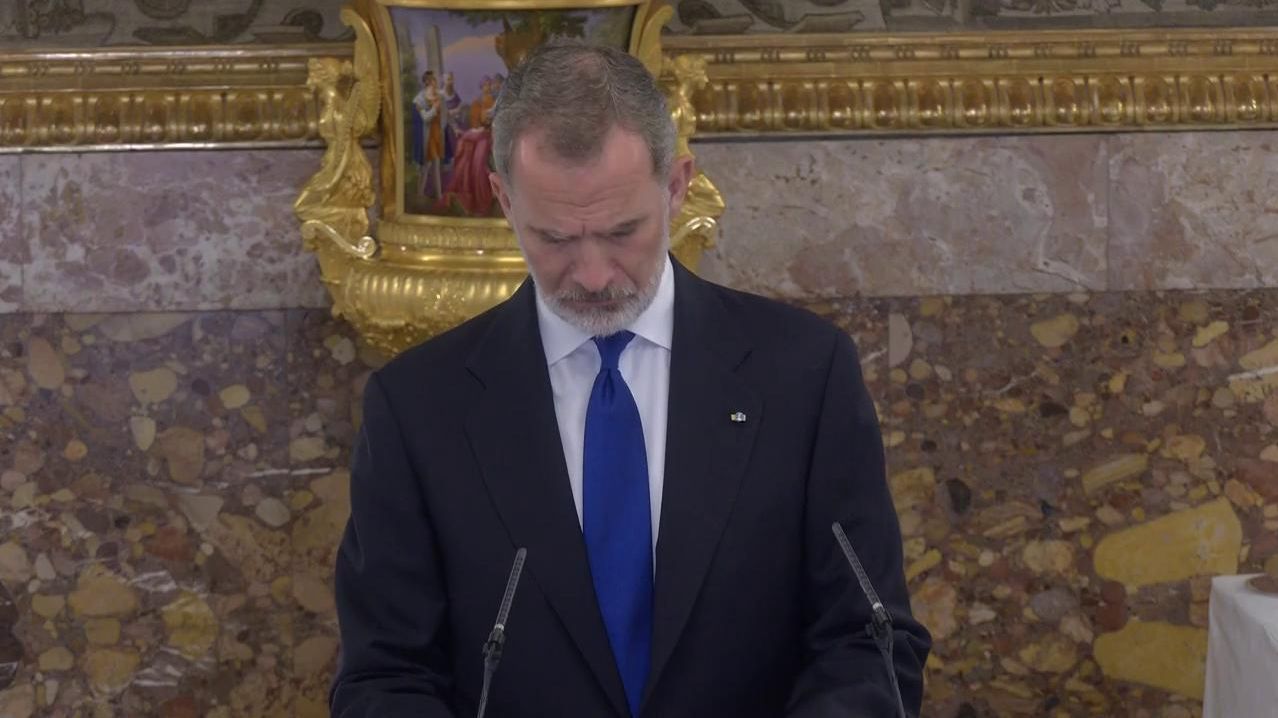 Los Reyes presiden la cena con los jefes de Estado de la OTAN en el Palacio Real