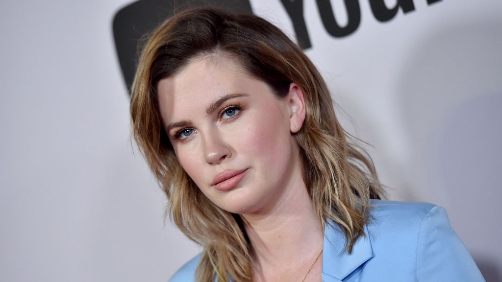 Ireland Baldwin se ha pronunciado en contra de revocar la protección al derecho a abortar