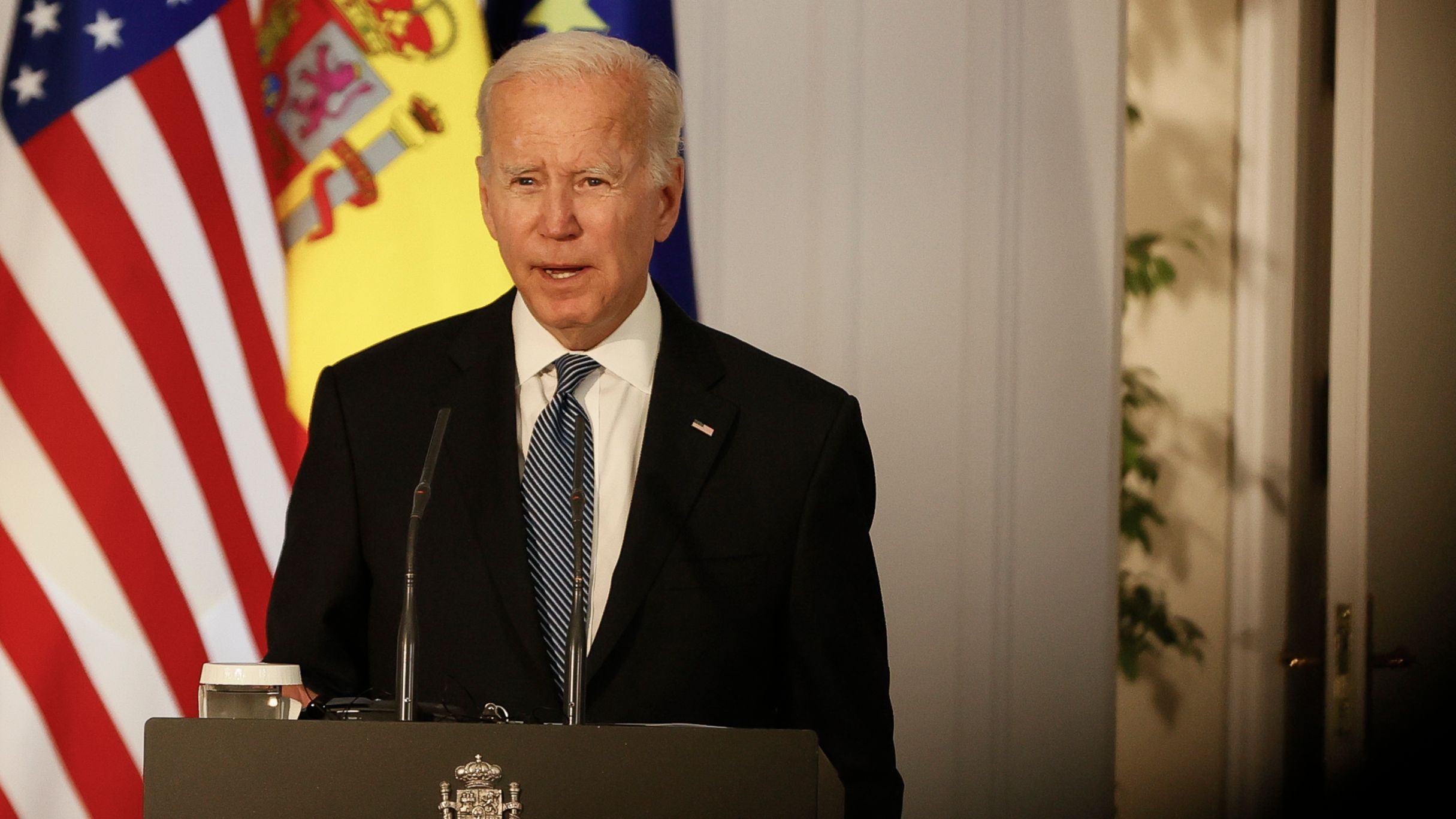 Joe Biden sostiene que España es un "aliado indispensable" y agradece su "liderazgo" en la crisis de Ucrania