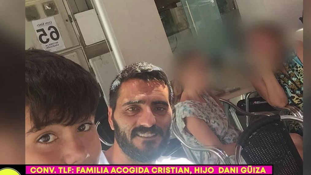 La familia de acogida de Cristian, el hijo de Güiza, habla con 'Sálvame'