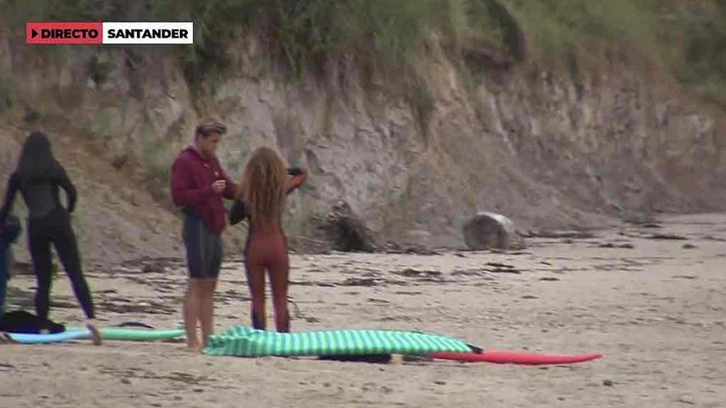 En exclusiva | Shakira surfea las olas del Mar Cantábrico junto a sus hijos en directo en 'Ya es mediodía'