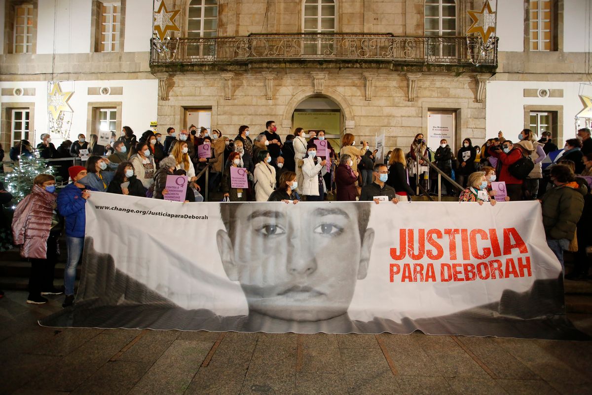 Archivo - Concentración para pedir que el asesinato de Déborah Fernández 'no quede impune', en Vigo, en diciembre de 2021.