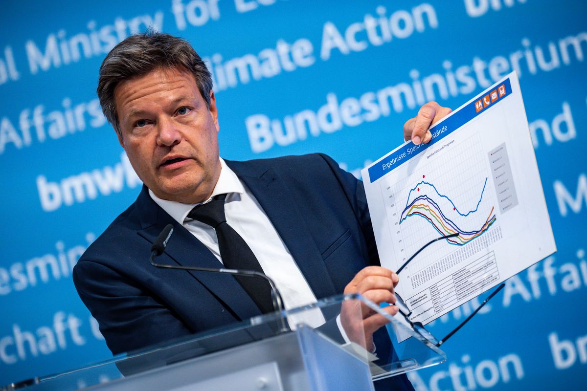 23 June 2022, Berlin: Robert Habeck, Germany's Minister for Economic Affairs and Climate Protection, speaks during a press statement on energy and security of supply. Photo: Michael Kappeler/dpa 23 June 2022, Berlin: Robert Habeck, Germany's Minister for Economic Affairs and Climate Protection, speaks during a press statement on energy and security of supply. Photo: Michael Kappeler/dpa