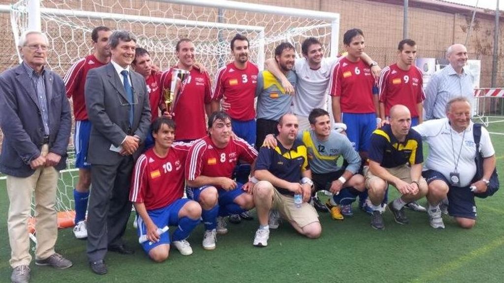 Foto de familia de la Selección Española para Ciegos en 2013