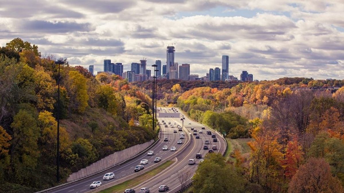 LA DESCARBONIZACIÓN DEL TRANSPORTE NOS DEJA ENORMES TAREAS POR DELANTE LA DESCARBONIZACIÓN DEL TRANSPORTE NOS DEJA ENORMES TAREAS POR DELANTE