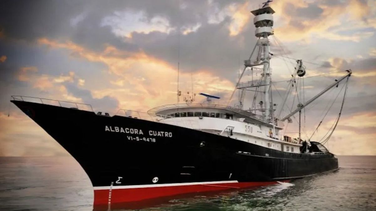 Llegan a Galicia los cuerpos de los dos marineros fallecidos en las Seychelles Llegan a Galicia los cuerpos de los dos marineros fallecidos en las Seychelles