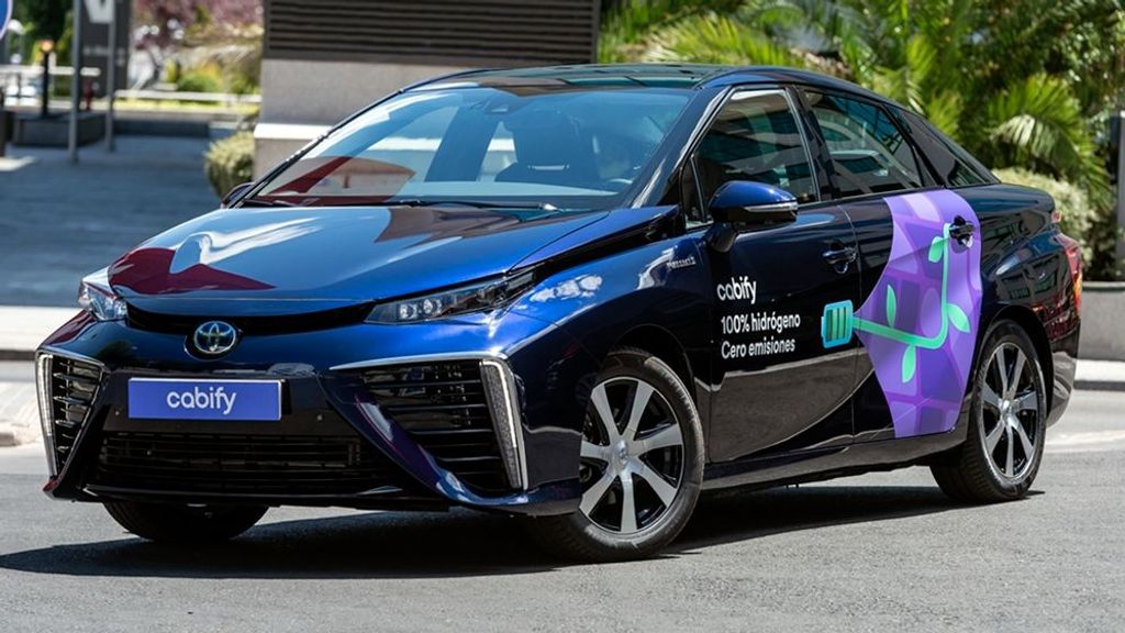 Toyota cederá cuatro Mirai a Cabify para que analice un plan de negocio