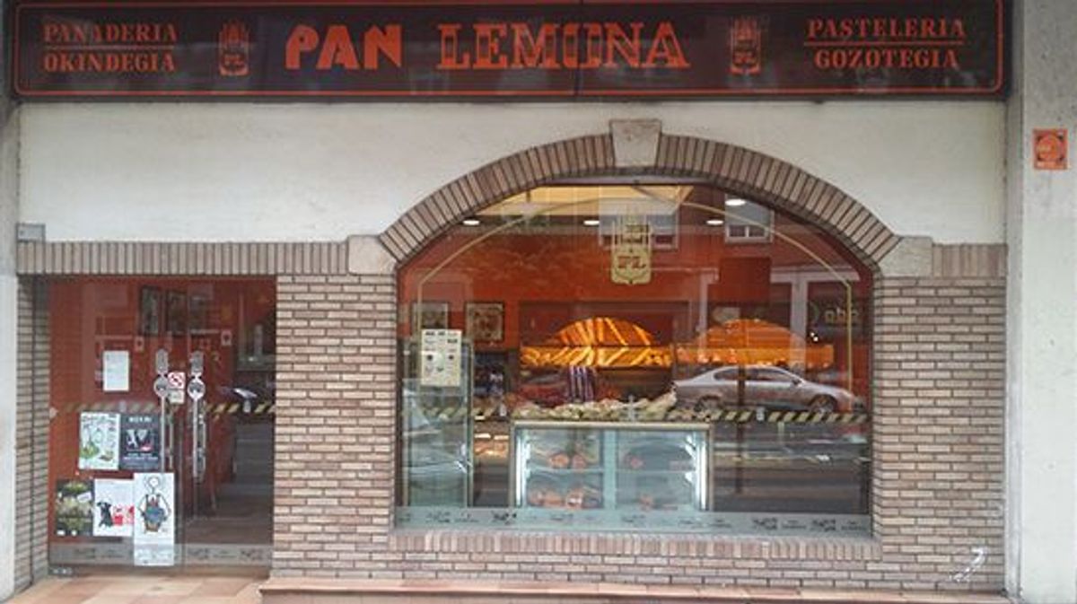 Una de las tiendas de Panadería Lemona en Bilbao