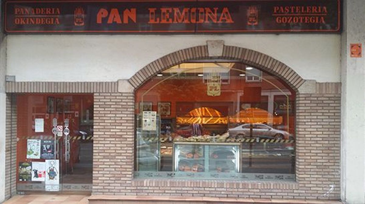 Una de las tiendas de Panadería Lemona en Bilbao Una de las tiendas de Panadería Lemona en Bilbao