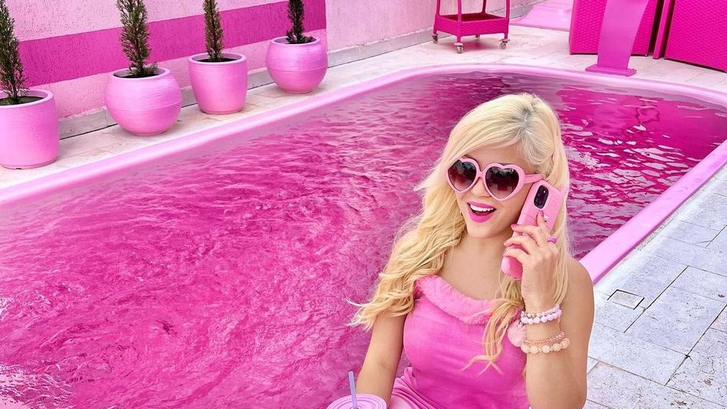 Una joven gasta 180 mil euros en hacer su casa como la de Barbie