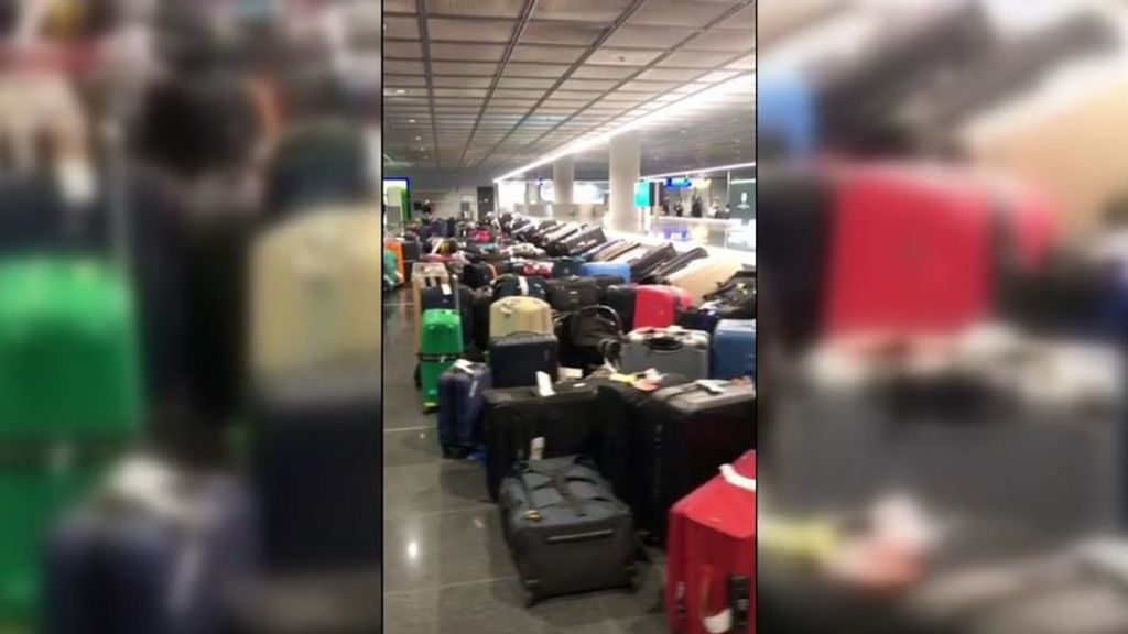 Los aeropuertos internacionales, afectados por las huelgas de las aerolíneas