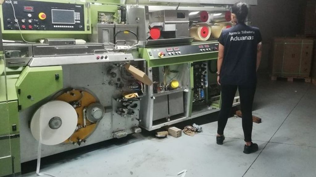 Desmantelada una fábrica itinerante de tabaco clandestina