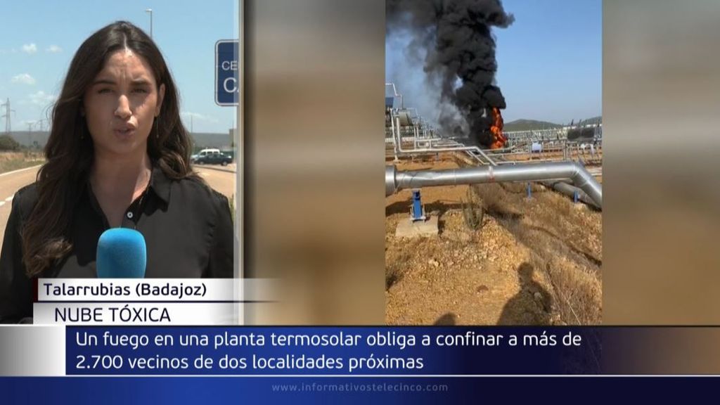 Incendio en una planta termosolar en Badajoz: más de 2.700 vecinos, confinados