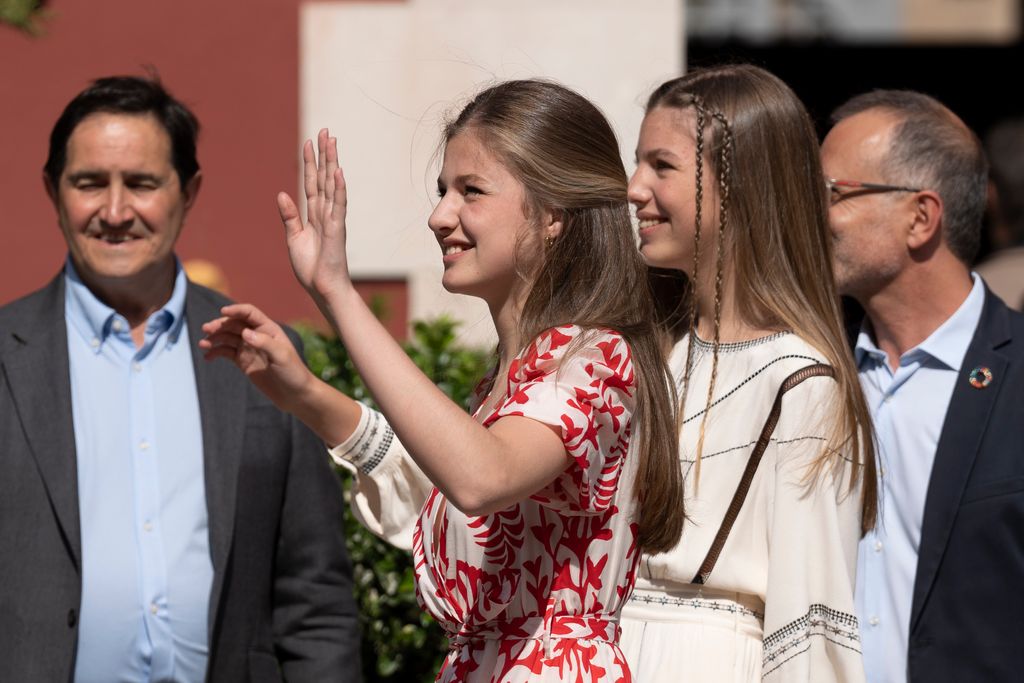 La primera visita de la princesa Leonor junto a la infanta Sofía a Gerona, en imágenes