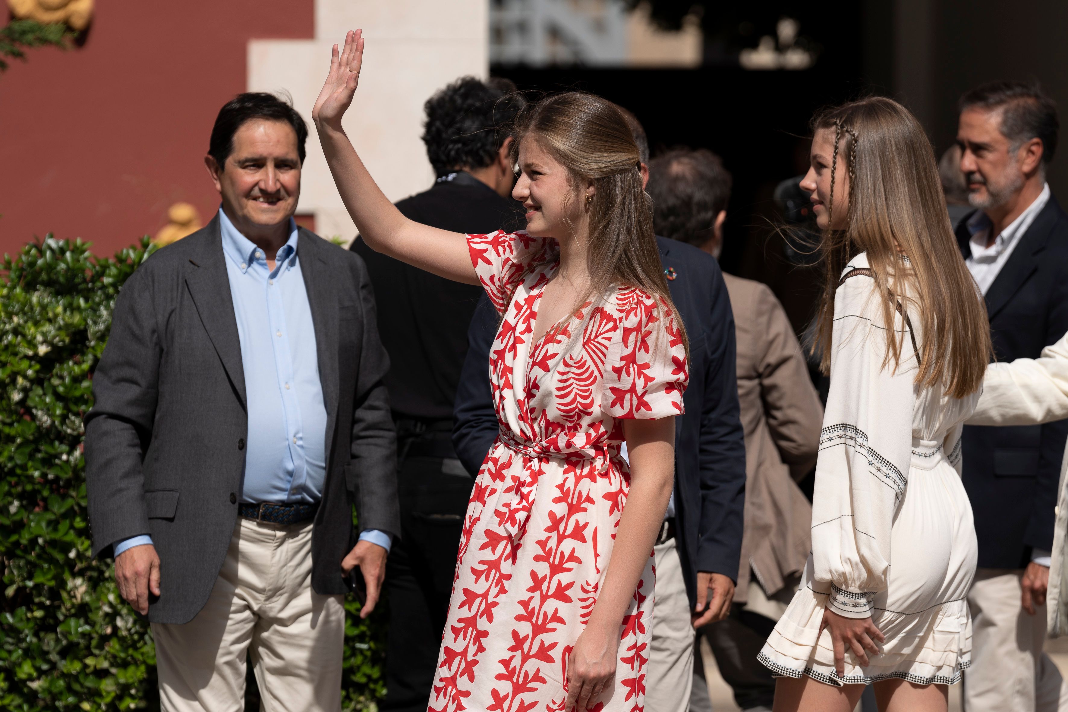 La princesa Leonor visita por primera vez Gerona junto a su hermana la infanta Sofía