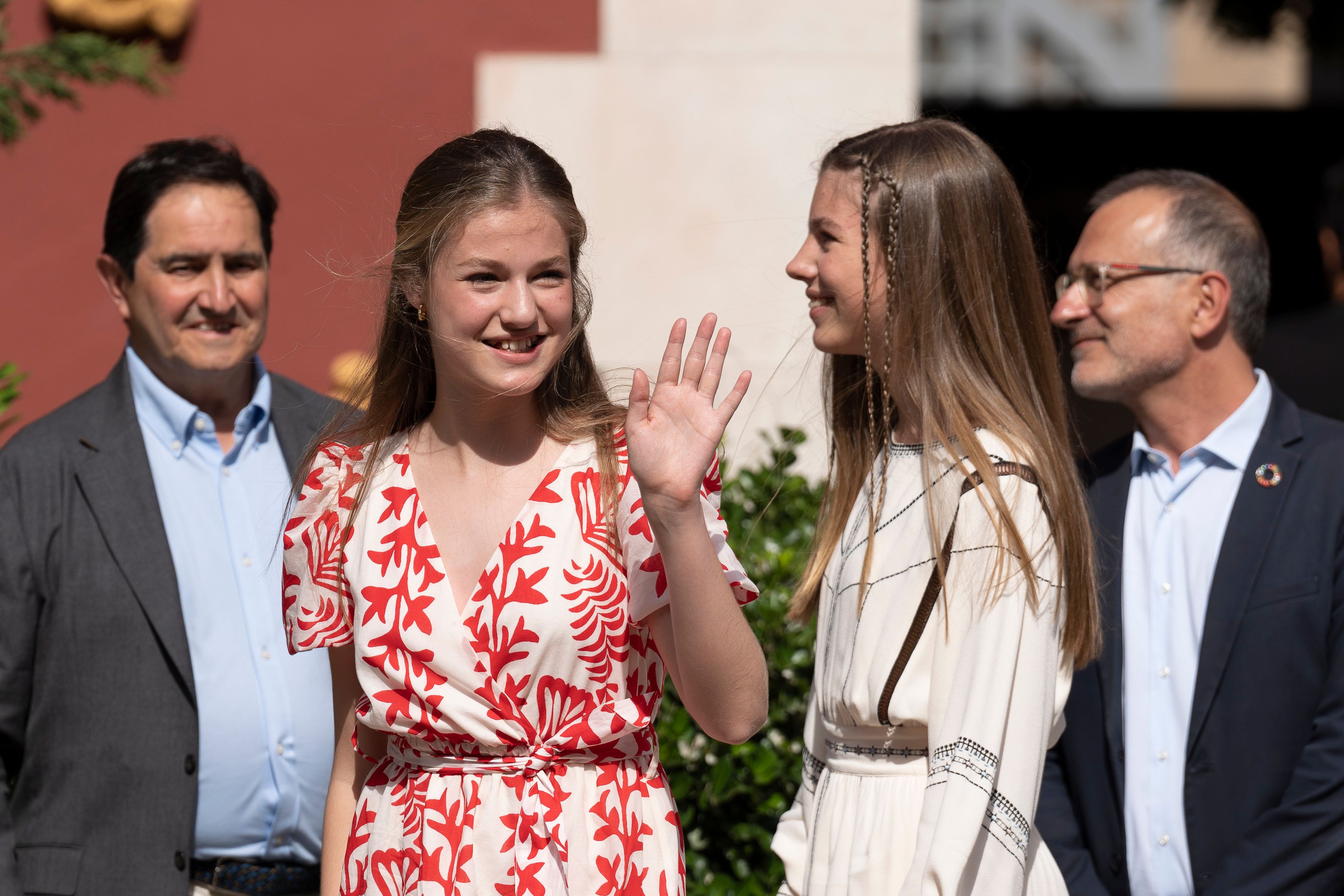La princesa Leonor visita por primera vez Gerona junto a su hermana la infanta Sofía