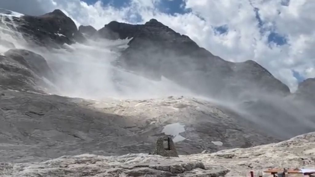 Seis muertos y diez heridos por el desprendimiento de un glaciar en los Alpes italianos