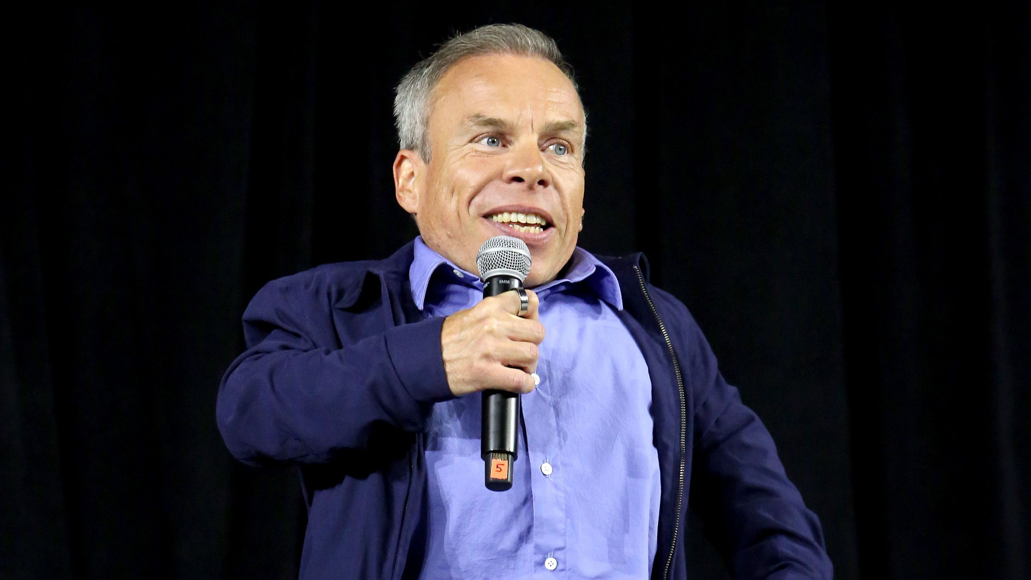 El actor Warwick Davis ha relatado cómo pudo perder a su esposa: llegó a reunir a sus hijos en el hospital