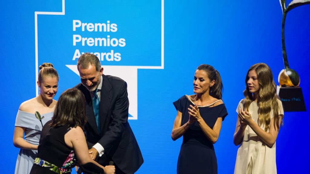 El Rey Felipe VI y Leonor no olvidan Ucrania en los premios princesa de Girona